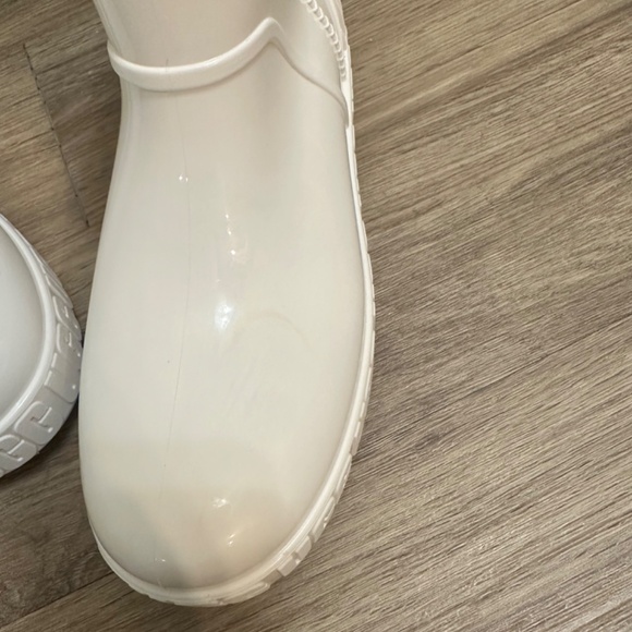 UGG Women's Drizlita Boot White new - Picture 5 of 8